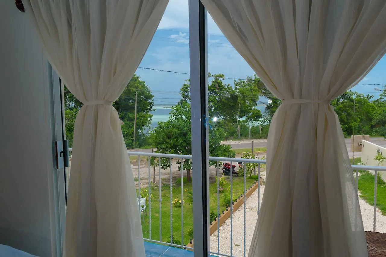 Hotel El Mirador Bacalar 2*,